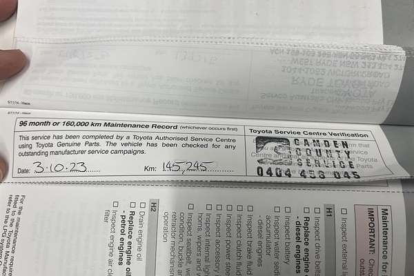 2015 Toyota Hiace Commuter TRH223R ELWB High Roof