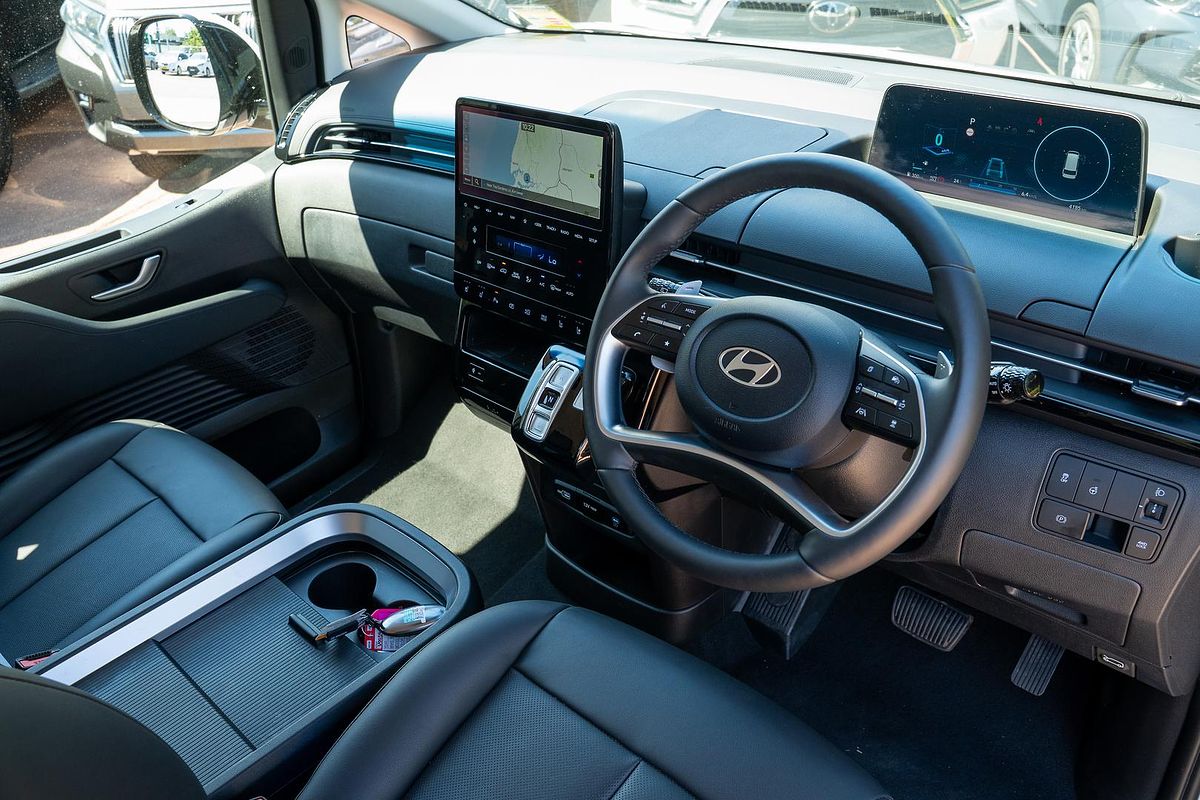 2025 Hyundai STARIA Highlander US4.V3