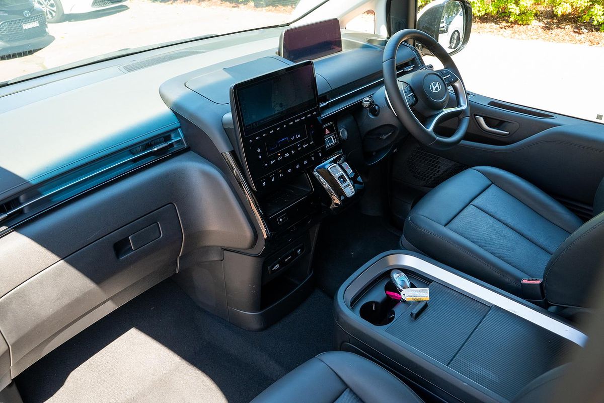 2025 Hyundai STARIA Highlander US4.V3