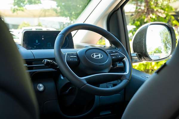 2025 Hyundai STARIA Highlander US4.V3