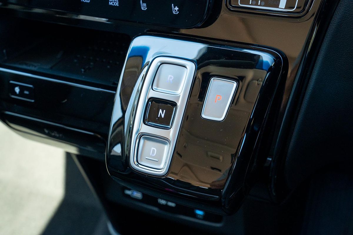 2025 Hyundai STARIA Highlander US4.V3