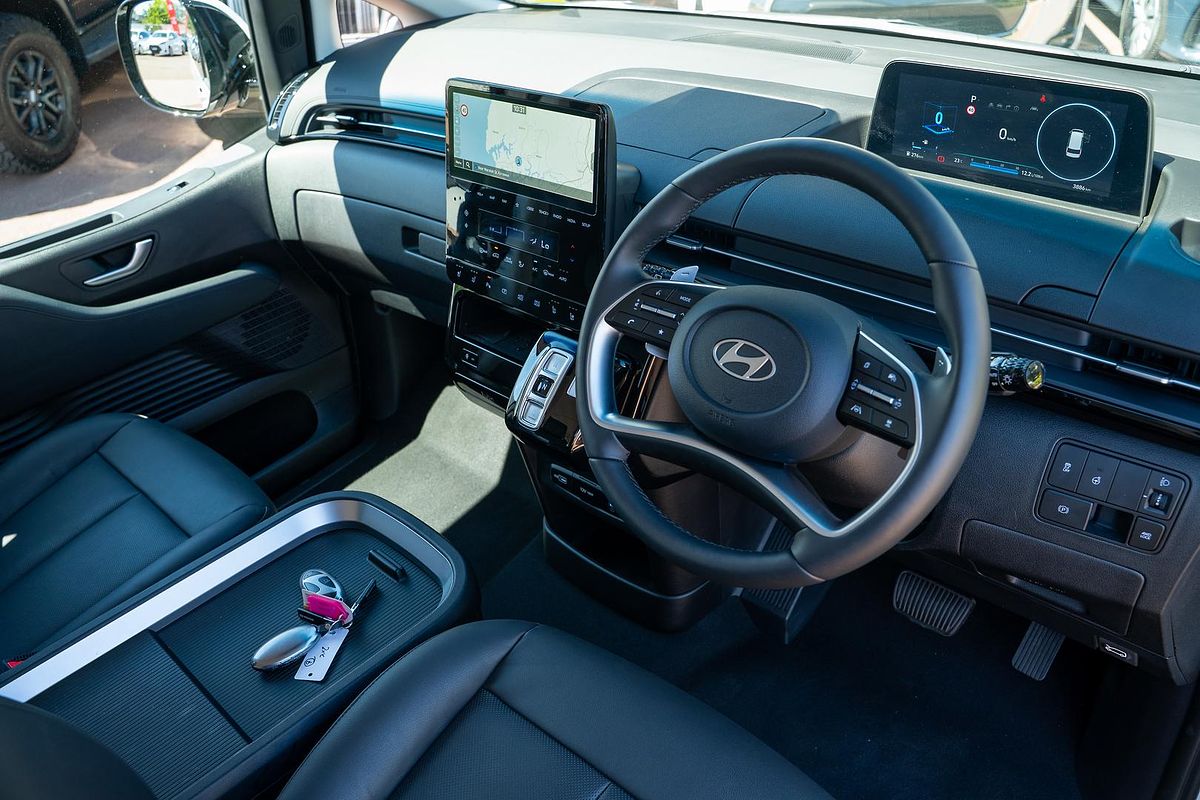 2025 Hyundai STARIA Highlander US4.V3