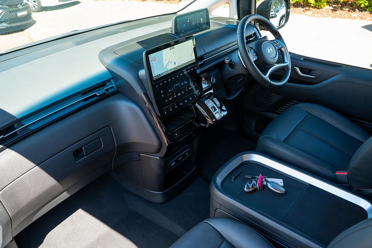 2025 Hyundai STARIA Highlander US4.V3