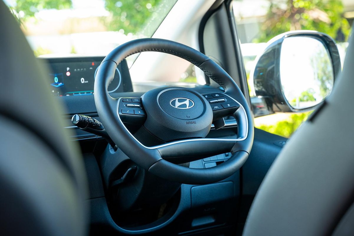 2025 Hyundai STARIA Highlander US4.V3