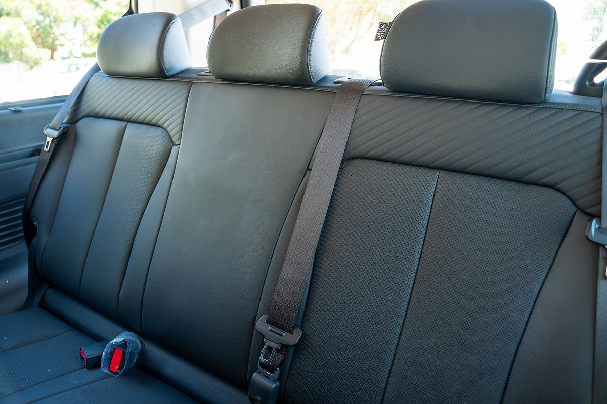 2025 Hyundai STARIA Highlander US4.V3