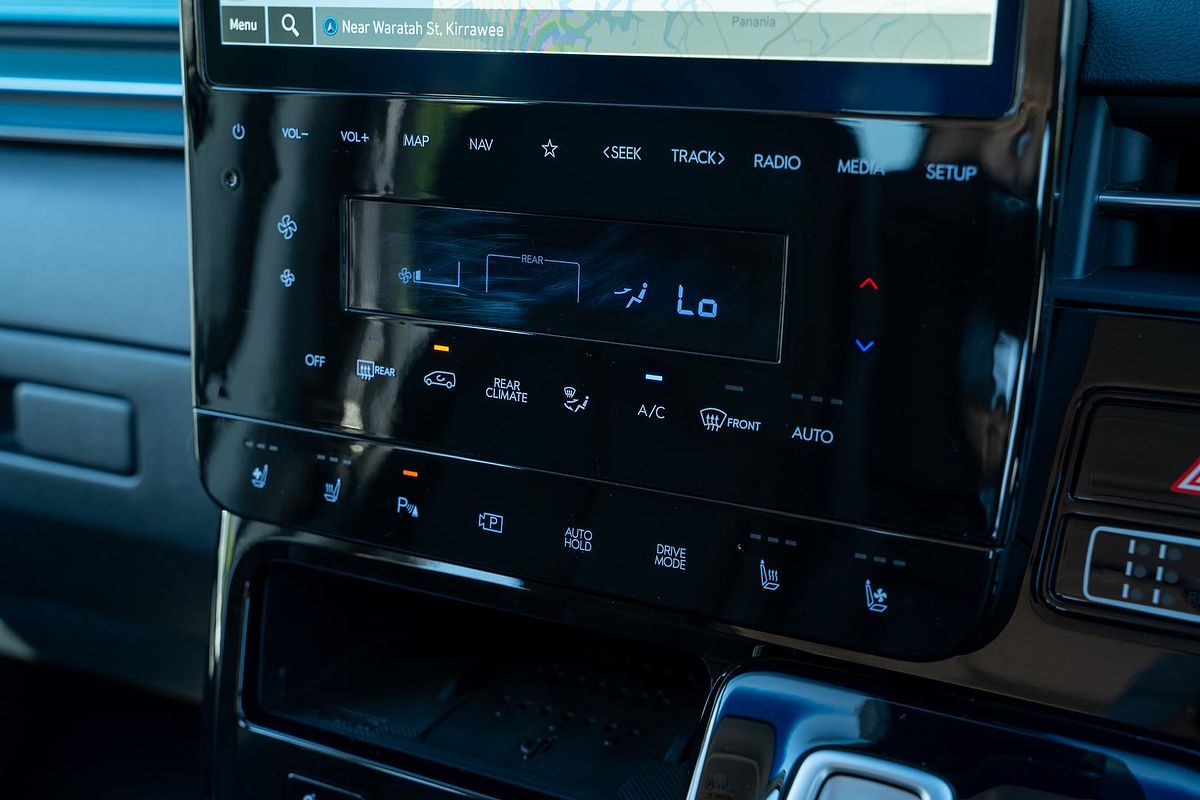 2025 Hyundai STARIA Highlander US4.V3