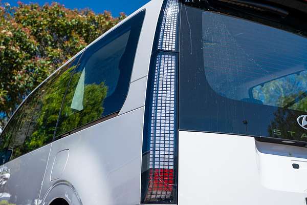 2025 Hyundai STARIA Highlander US4.V3