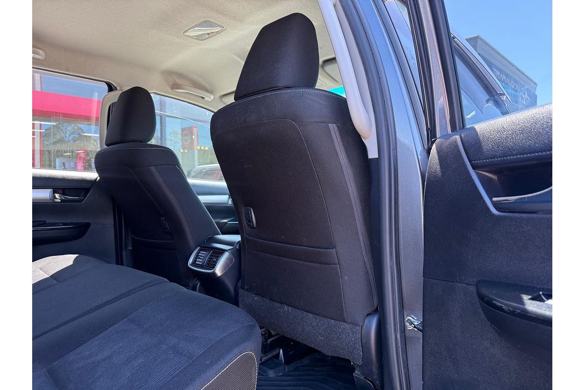 2020 Toyota Hilux SR5 GUN126R 4X4