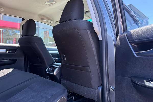 2020 Toyota Hilux SR5 GUN126R 4X4