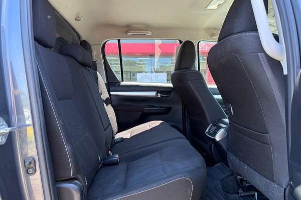 2020 Toyota Hilux SR5 GUN126R 4X4