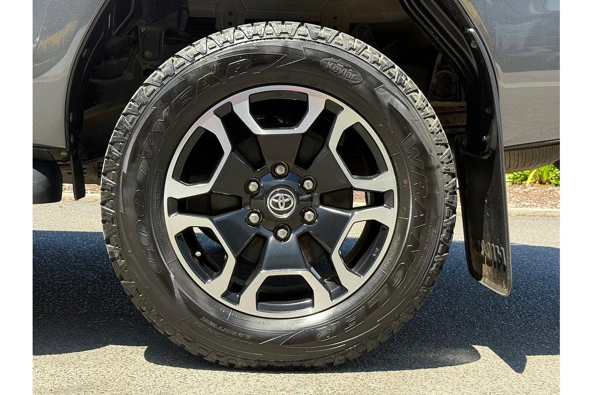 2020 Toyota Hilux SR5 GUN126R 4X4