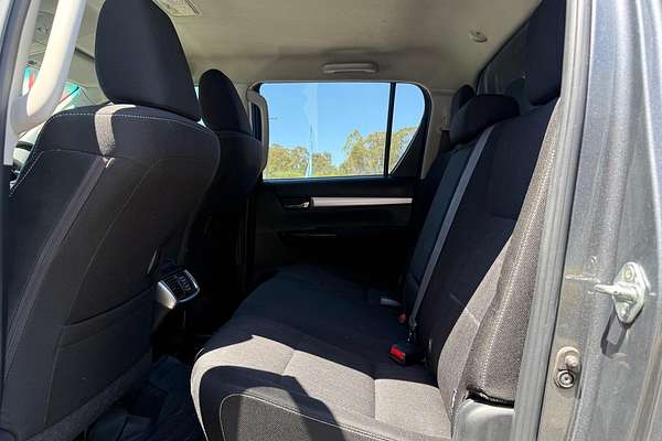 2020 Toyota Hilux SR5 GUN126R 4X4