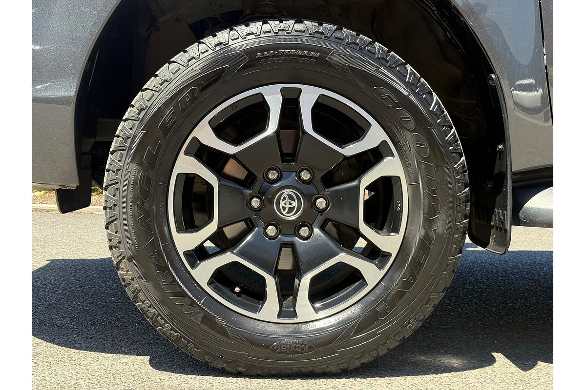 2020 Toyota Hilux SR5 GUN126R 4X4