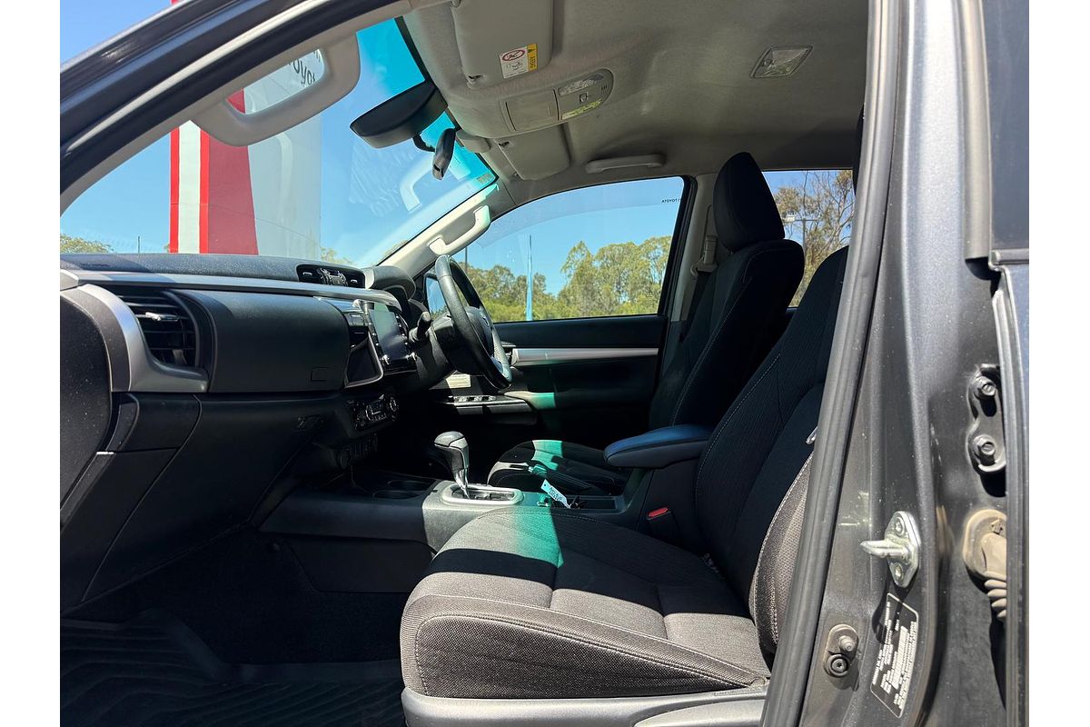 2020 Toyota Hilux SR5 GUN126R 4X4