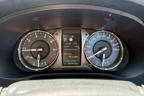 2020 Toyota Hilux SR5 GUN126R 4X4