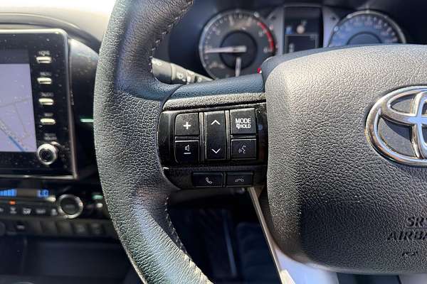 2020 Toyota Hilux SR5 GUN126R 4X4