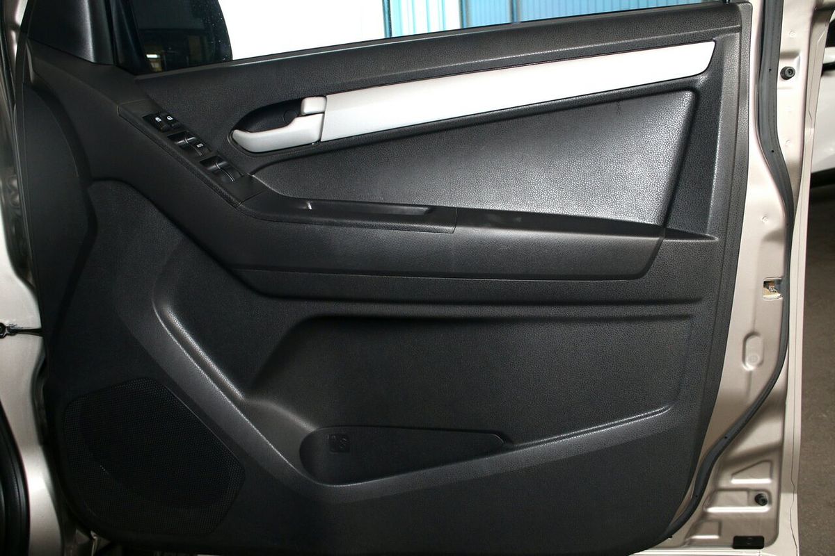 2014 Isuzu D-MAX LS-U High Ride Rear Wheel Drive