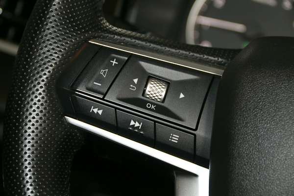 2023 Mitsubishi Outlander LS ZM