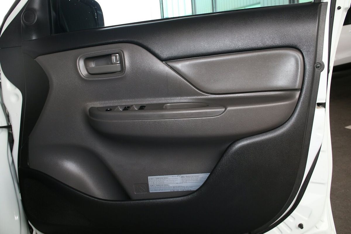 2016 Mitsubishi Triton GLX+ MQ 4X4