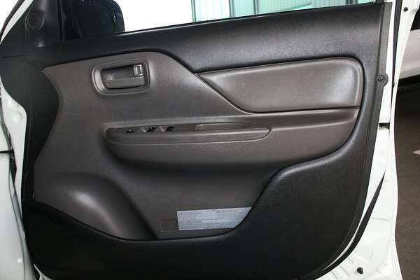 2016 Mitsubishi Triton GLX+ MQ 4X4