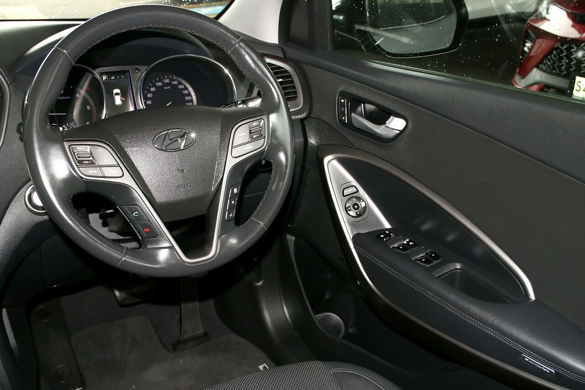 2016 Hyundai Santa Fe Elite DM3 Series II