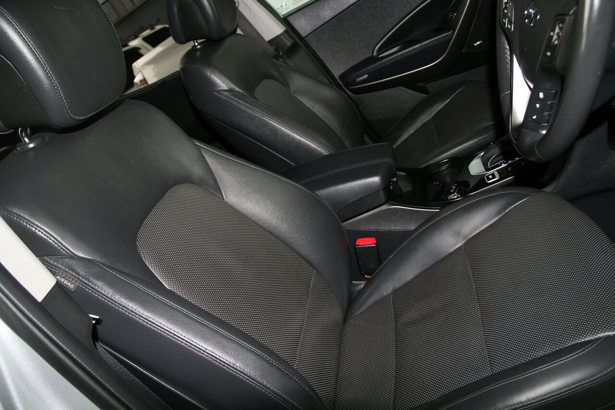 2016 Hyundai Santa Fe Elite DM3 Series II