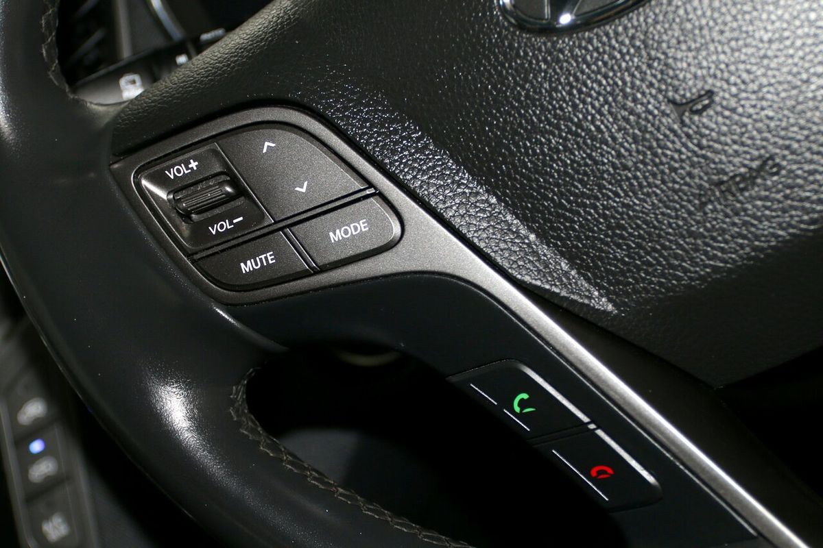 2016 Hyundai Santa Fe Elite DM3 Series II