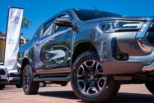 2020 Toyota Hilux SR5 GUN126R 4X4