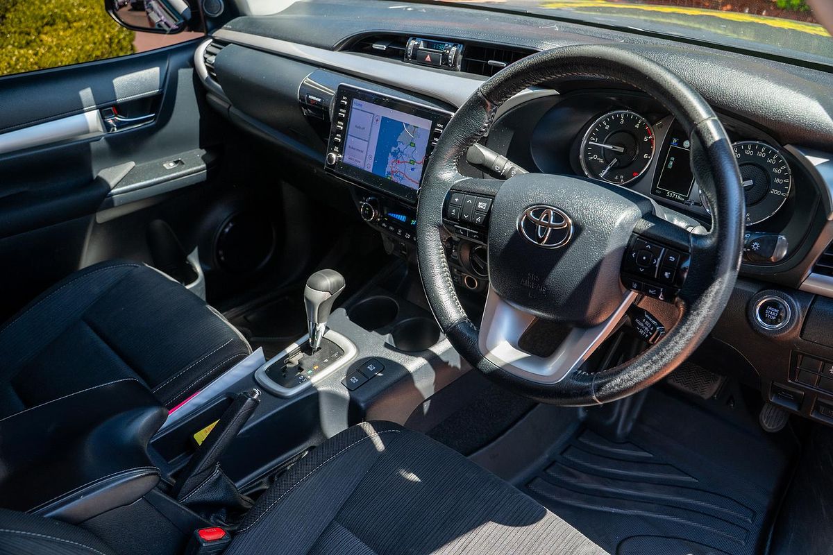 2020 Toyota Hilux SR5 GUN126R 4X4