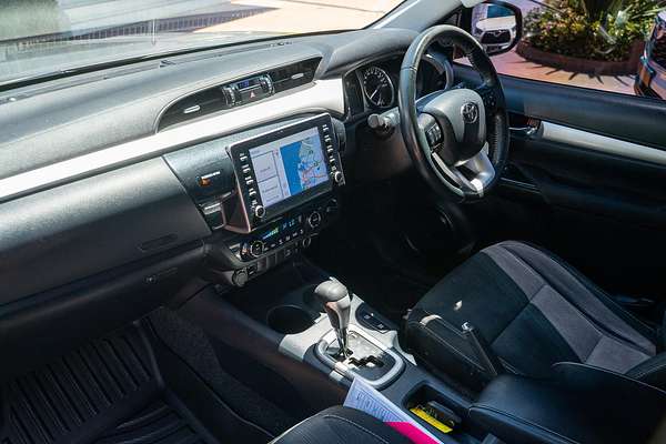 2020 Toyota Hilux SR5 GUN126R 4X4