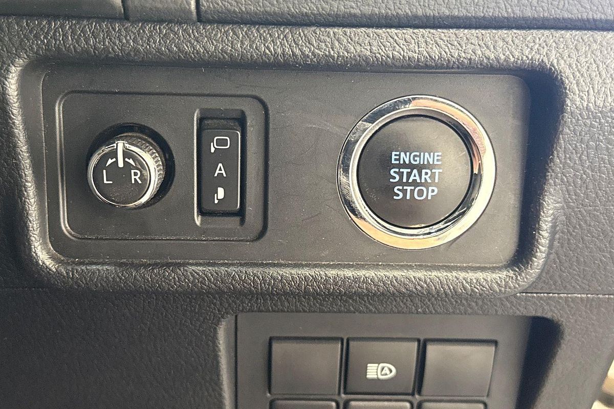 2022 Toyota Landcruiser Prado GX GDJ150R