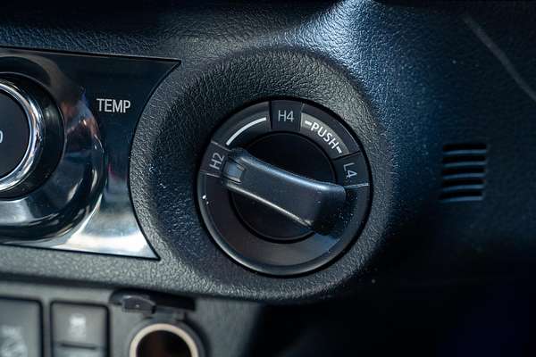 2020 Toyota Hilux SR5 GUN126R 4X4