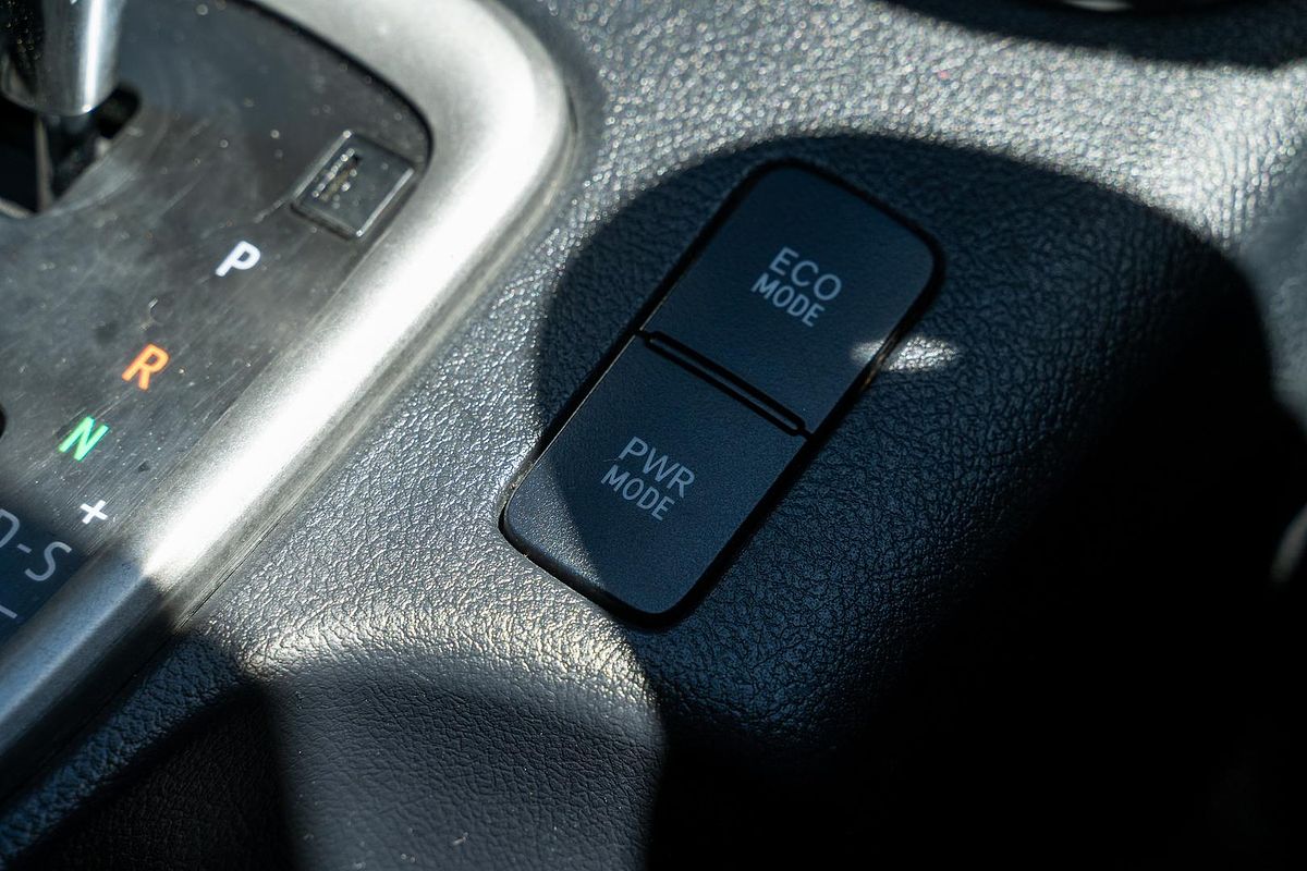 2020 Toyota Hilux SR5 GUN126R 4X4