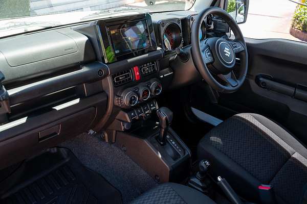 2023 Suzuki Jimny GLX GJ
