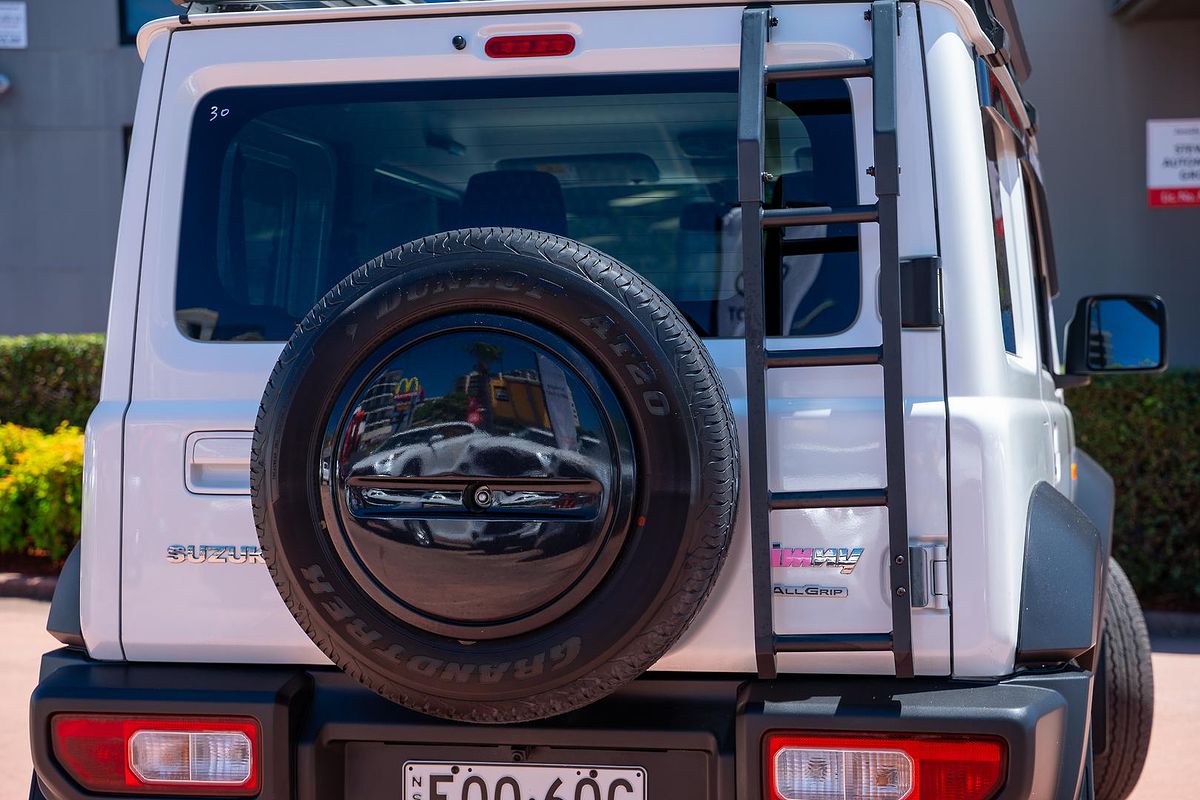 2023 Suzuki Jimny GLX GJ