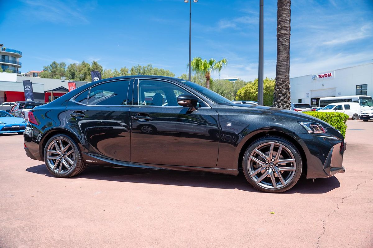 2017 Lexus IS IS300h F Sport AVE30R