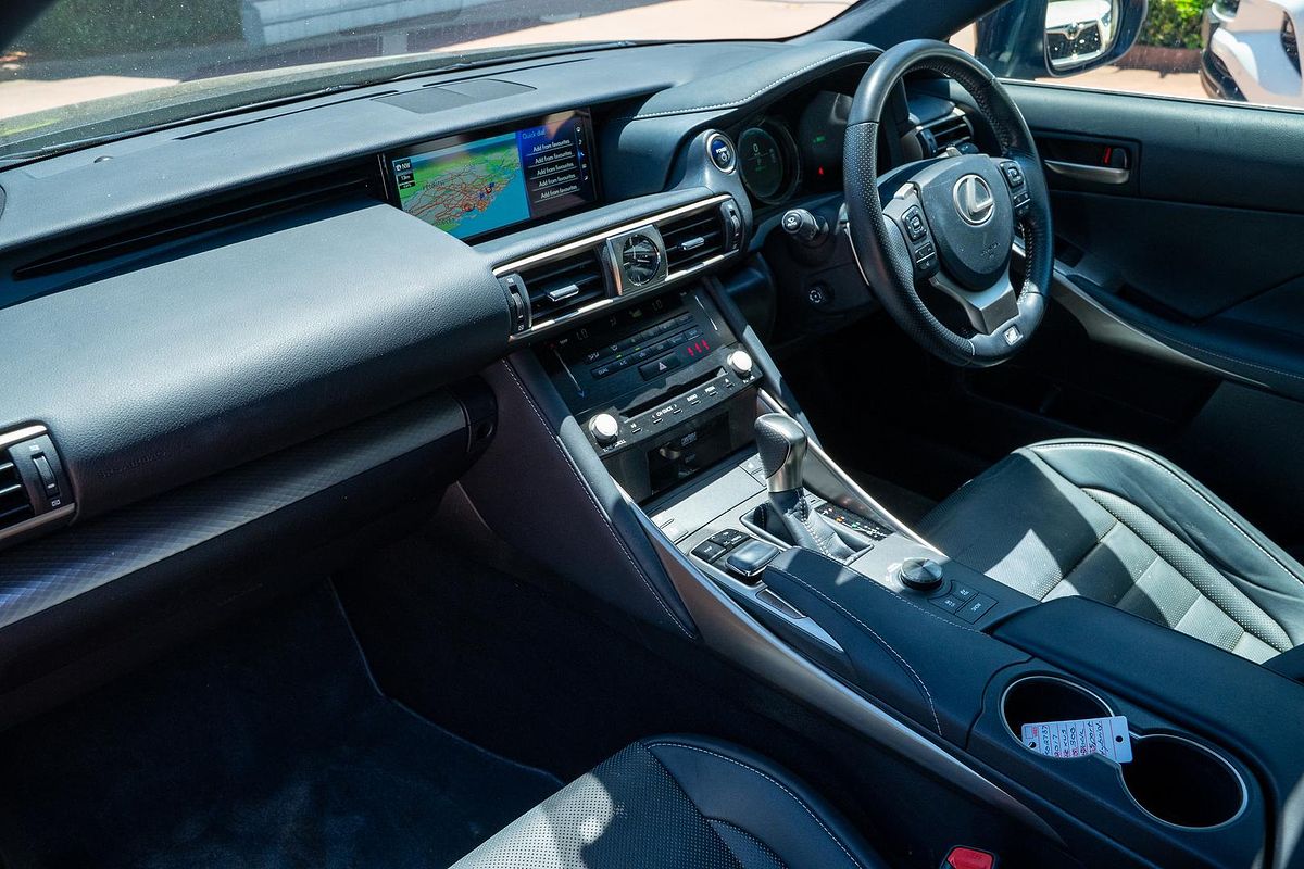 2017 Lexus IS IS300h F Sport AVE30R