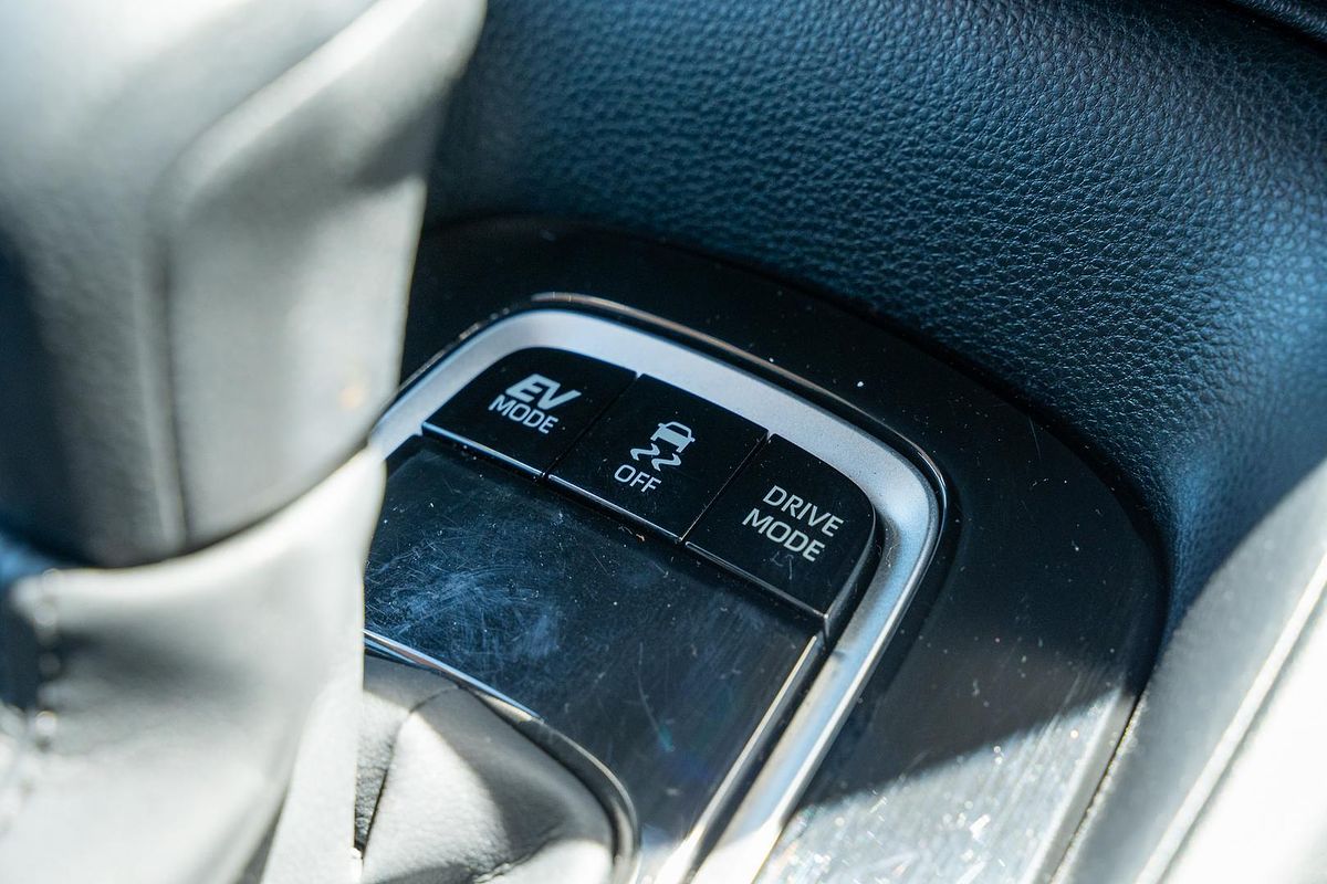 2020 Toyota Corolla Ascent Sport Hybrid ZWE211R