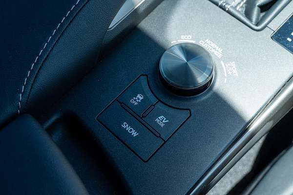 2017 Lexus IS IS300h F Sport AVE30R