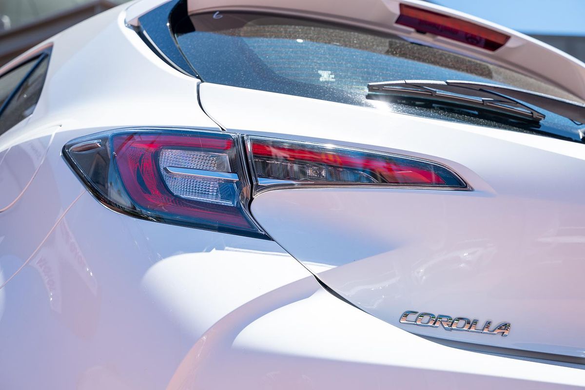 2020 Toyota Corolla Ascent Sport Hybrid ZWE211R