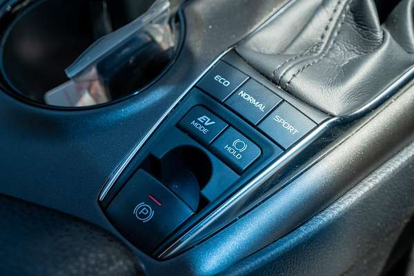 2024 Toyota Camry Ascent AXVH70R