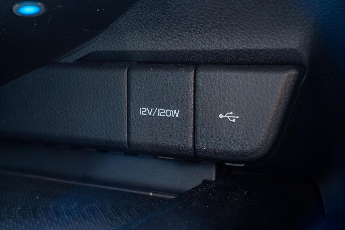 2024 Toyota Camry Ascent AXVH70R