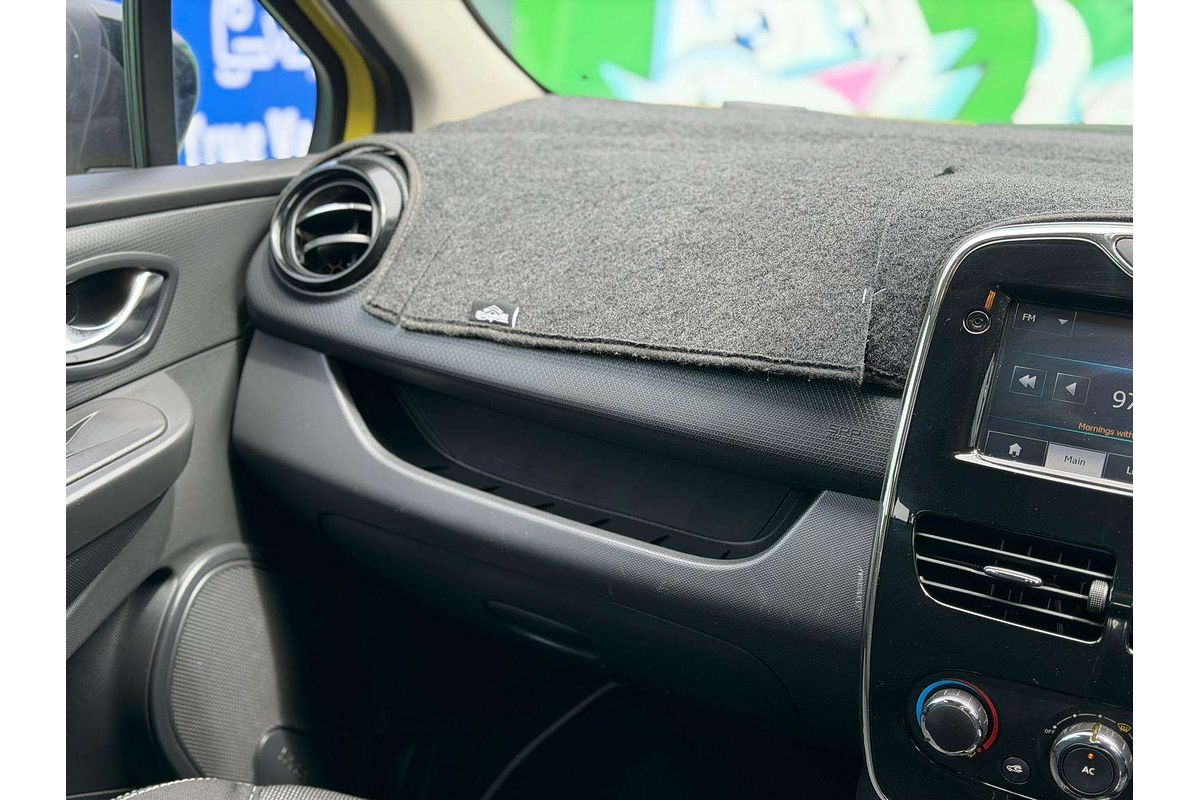 2014 Renault Clio Expression IV B98