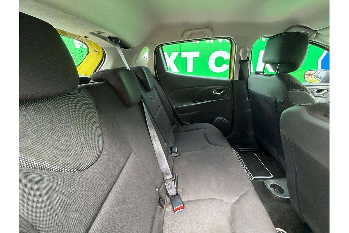 2014 Renault Clio Expression IV B98