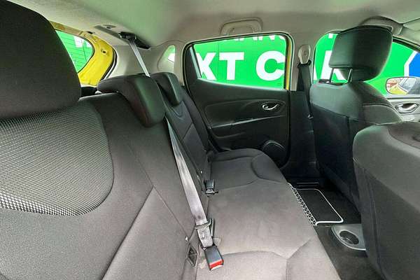 2014 Renault Clio Expression IV B98