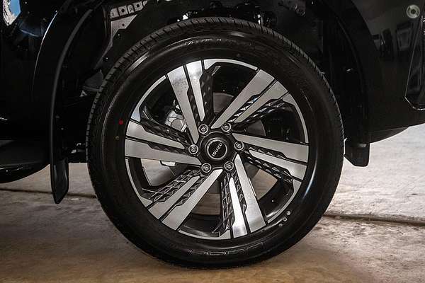 2025 Isuzu MU-X LS-T