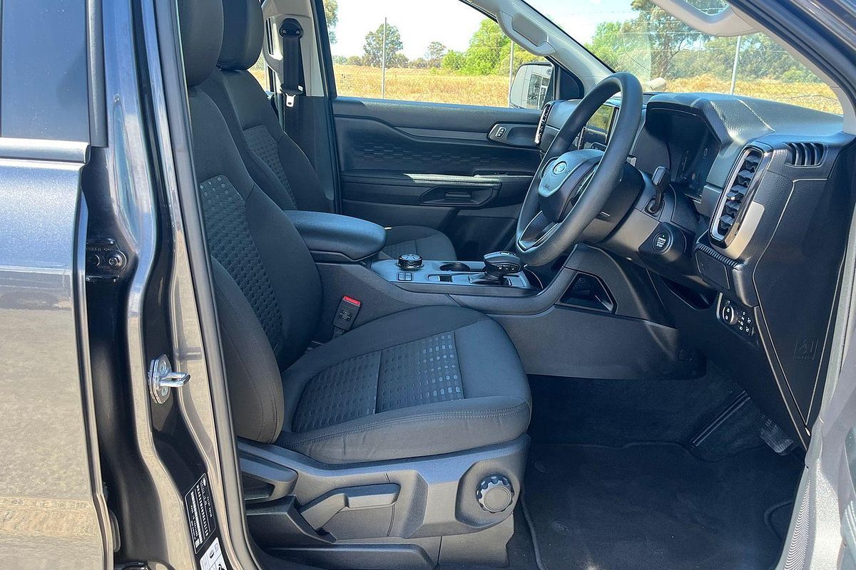 2024 Ford Everest Ambiente 2.0L