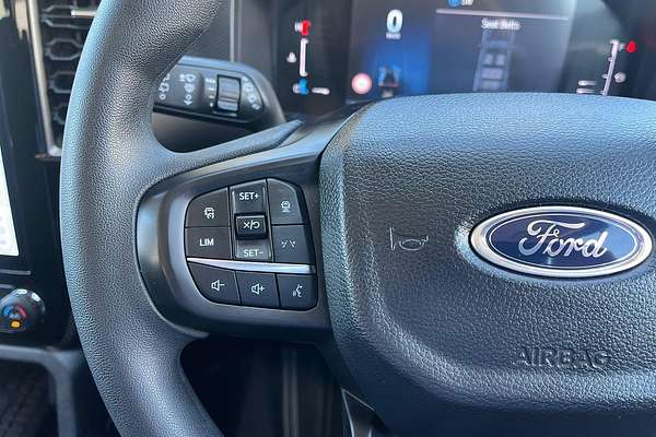 2024 Ford Everest Ambiente 2.0L