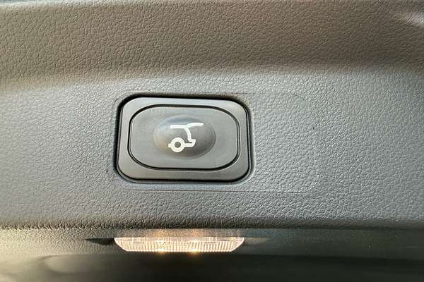 2025 Ford Everest Trend 2.0L