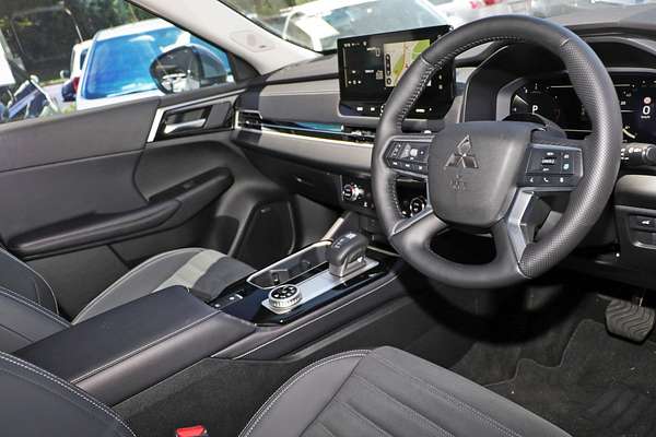 2025 Mitsubishi Outlander Aspire ZM